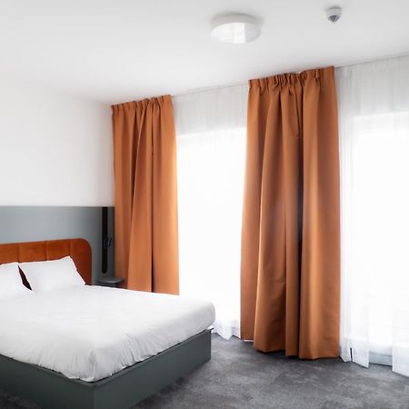 B&B Hotel Leszno Лешно Екстер'єр фото