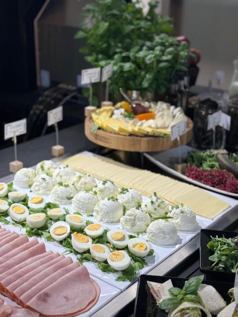 B&B Hotel Leszno Лешно Екстер'єр фото