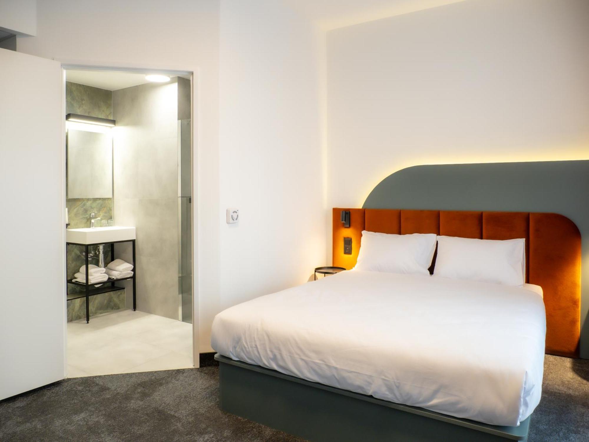 B&B Hotel Leszno Лешно Екстер'єр фото