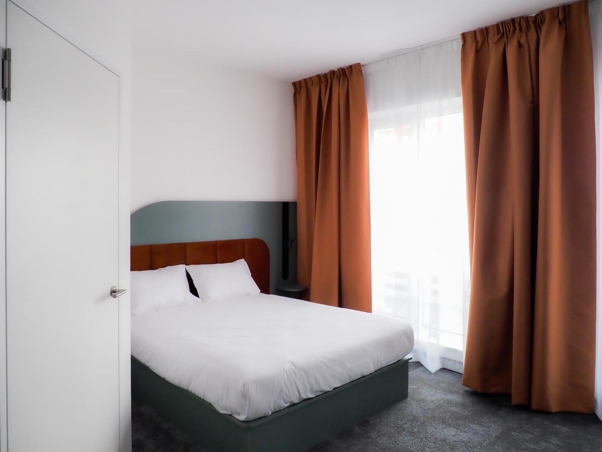 B&B Hotel Leszno Лешно Екстер'єр фото